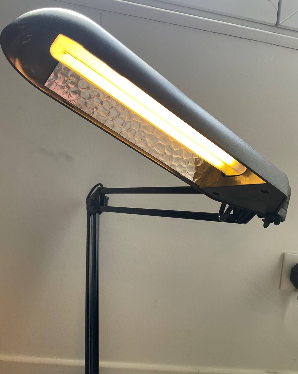 Lampe d’atelier articulée des années 80