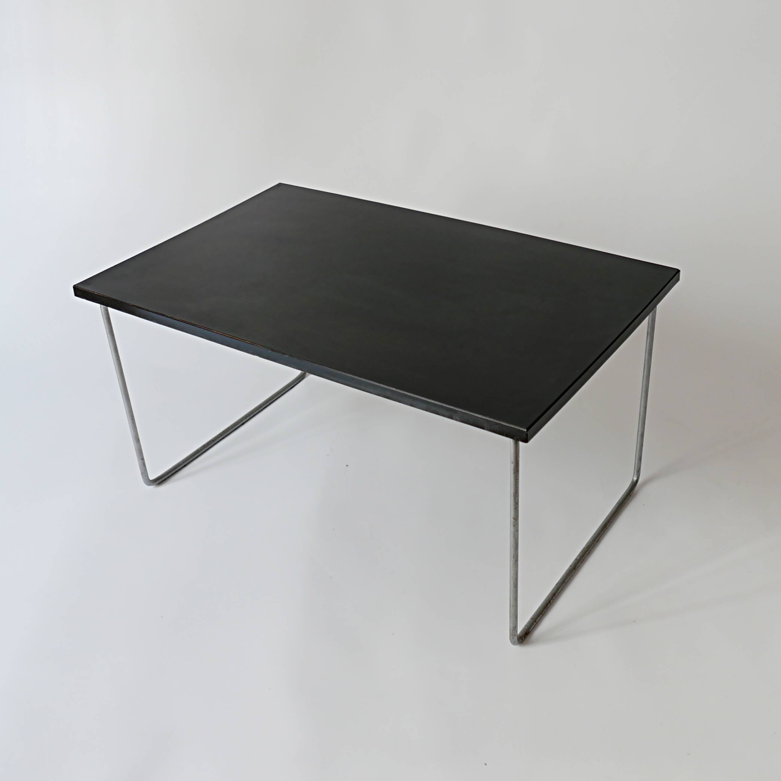 Vintage coffee table design 1960 1970 in Formica 60s 70s design Guariche