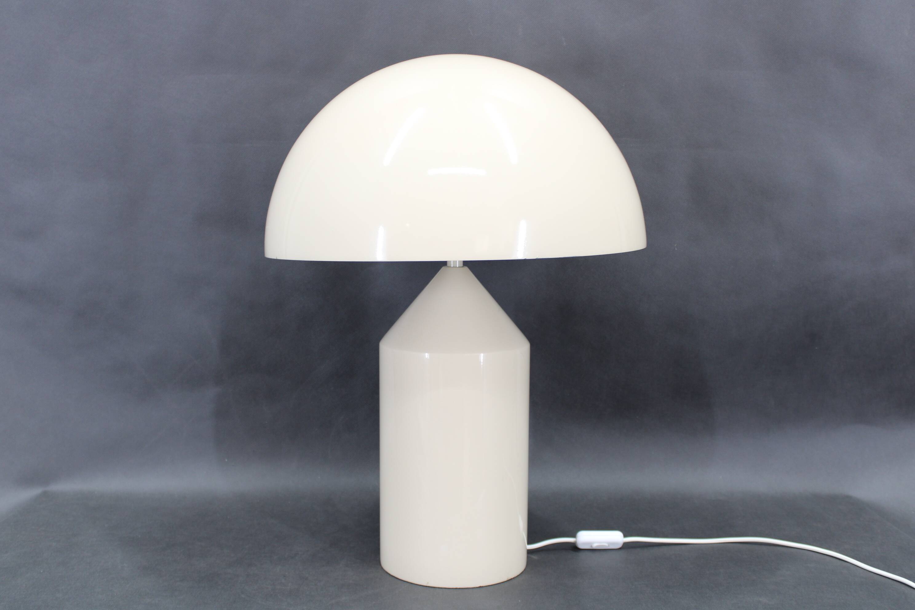 1970s EARLY Edition of Vico Magistretti 'Atollo' Table Lamp, Italy