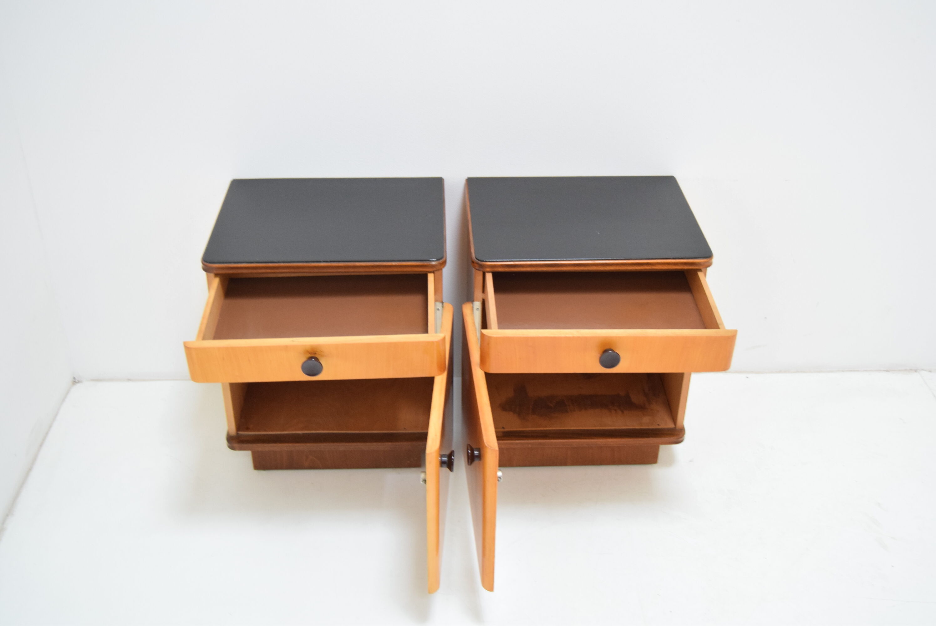 Pair of mid-century czechoslovakian  bedside tables,1960‘s.