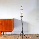 Grand Brutalist floor lamp in wrought iron, six lights, 1970.