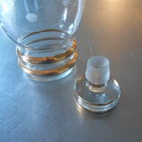 Carafe and its 8 glasses