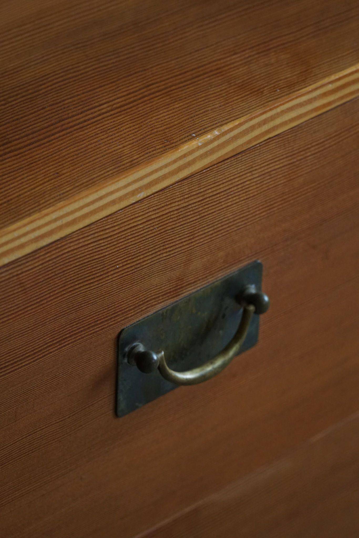 Mid-century modern Danish, a classic Oregon pine chest of drawers, 1950s.