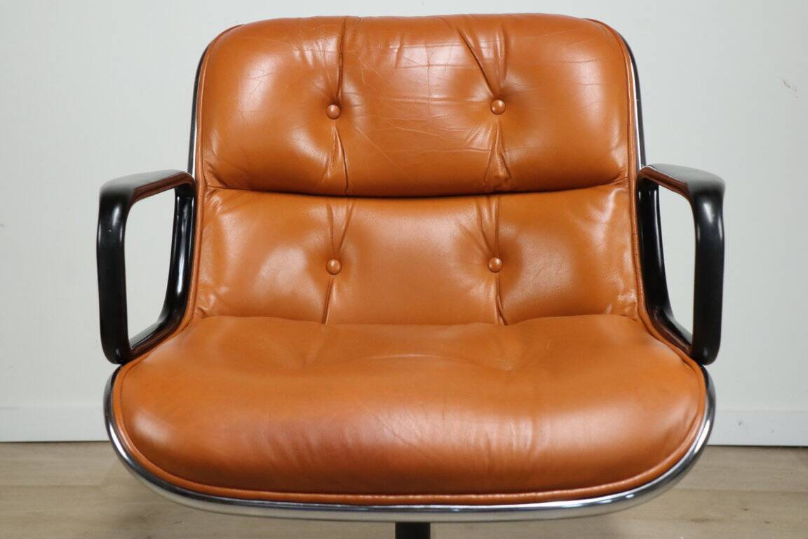 Charles Pollock leather office chair, Knoll edition, 1970