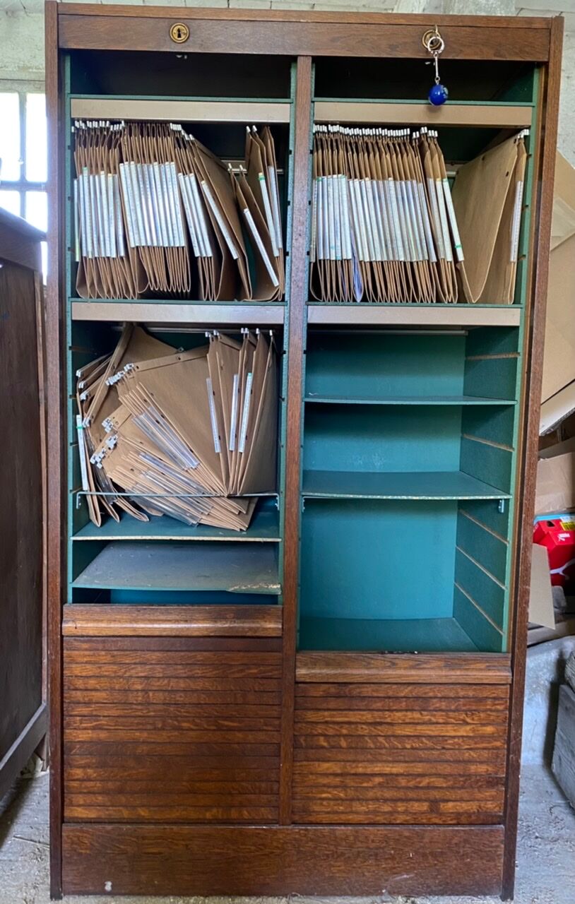 Double curtain furniture