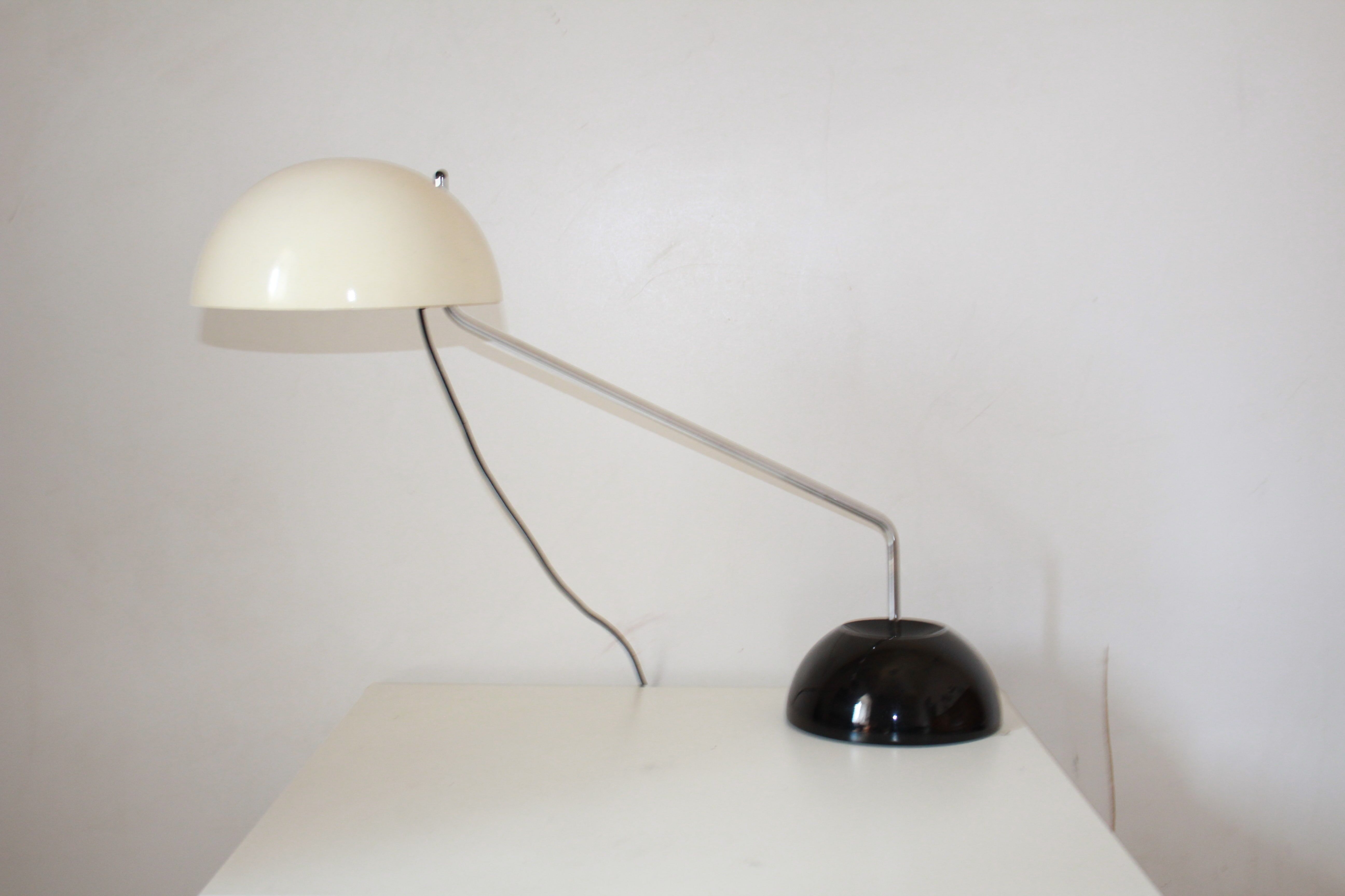 1970s vintage Guzzini flexible table lamp