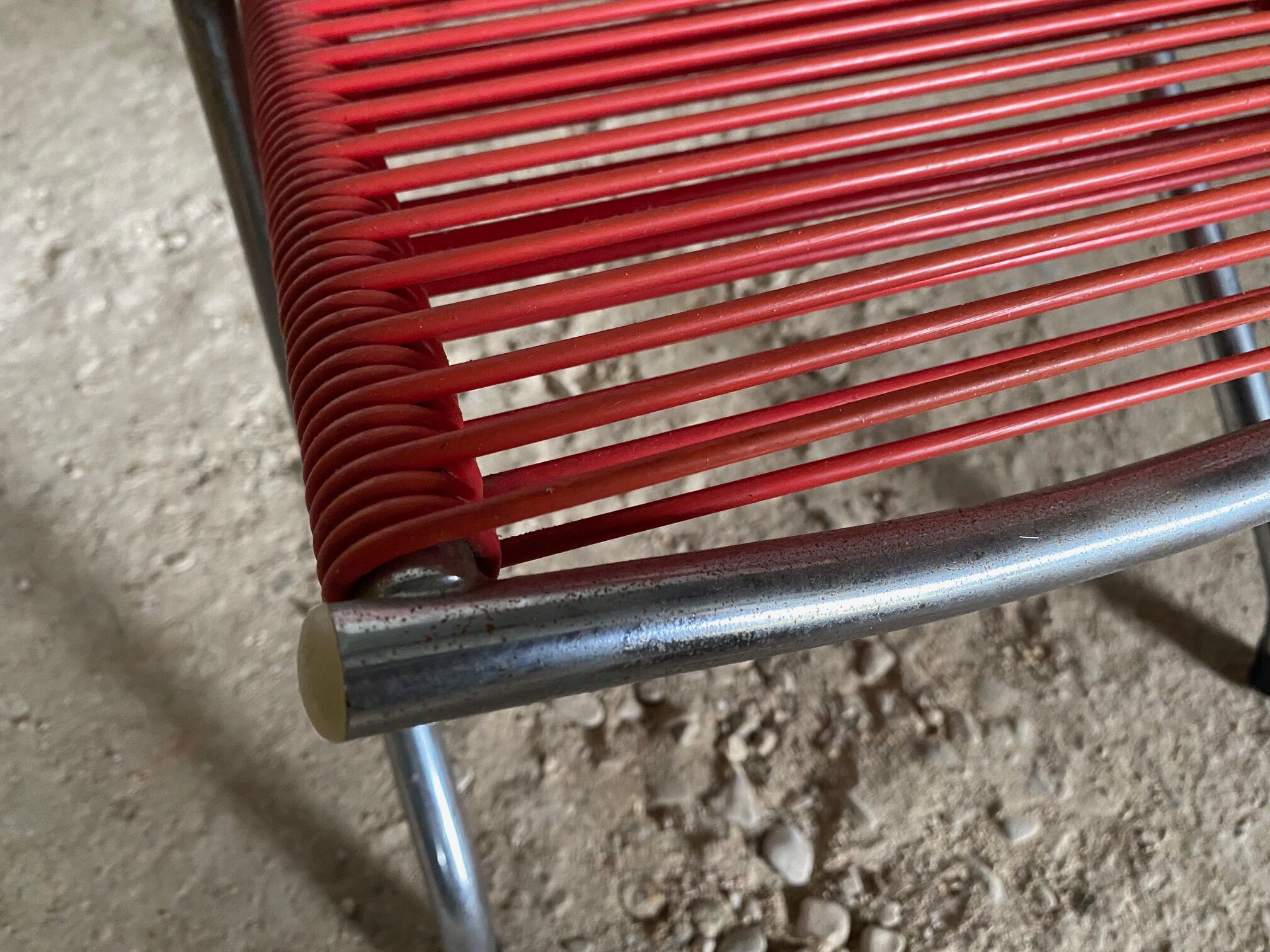Folding scoubidou children's armchair red and vintage chrome 1950
