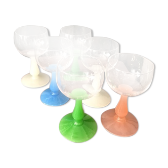 Suite de 6 verres à vin en cristal pied en opaline vert, blanc , bleu , rose