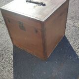 Wooden travel trunk covered with moleskine circa 1900