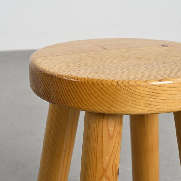 Tabouret par Charlotte Perriand pour les Arcs 1600, vers 1965