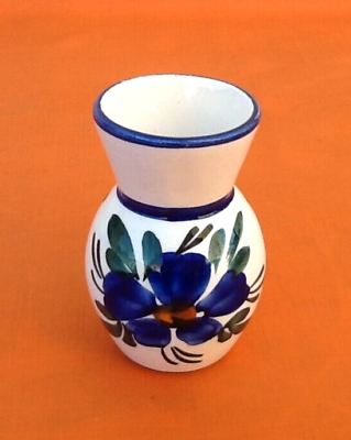 Ceramic vase with floral decoration
