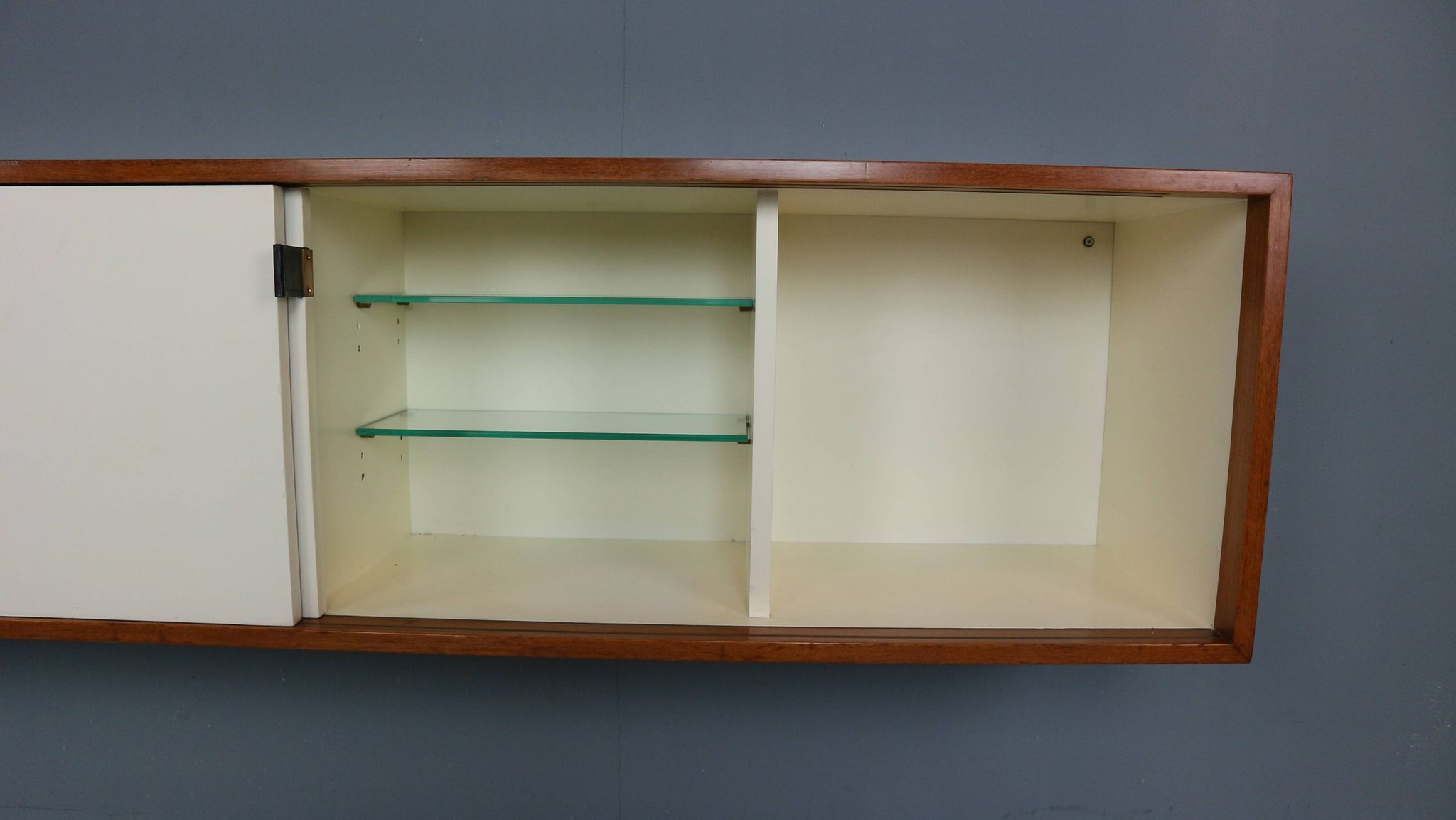 Florence Knoll for Knoll set of two hanging cabinets, model 121 + 123 W-1, 1947