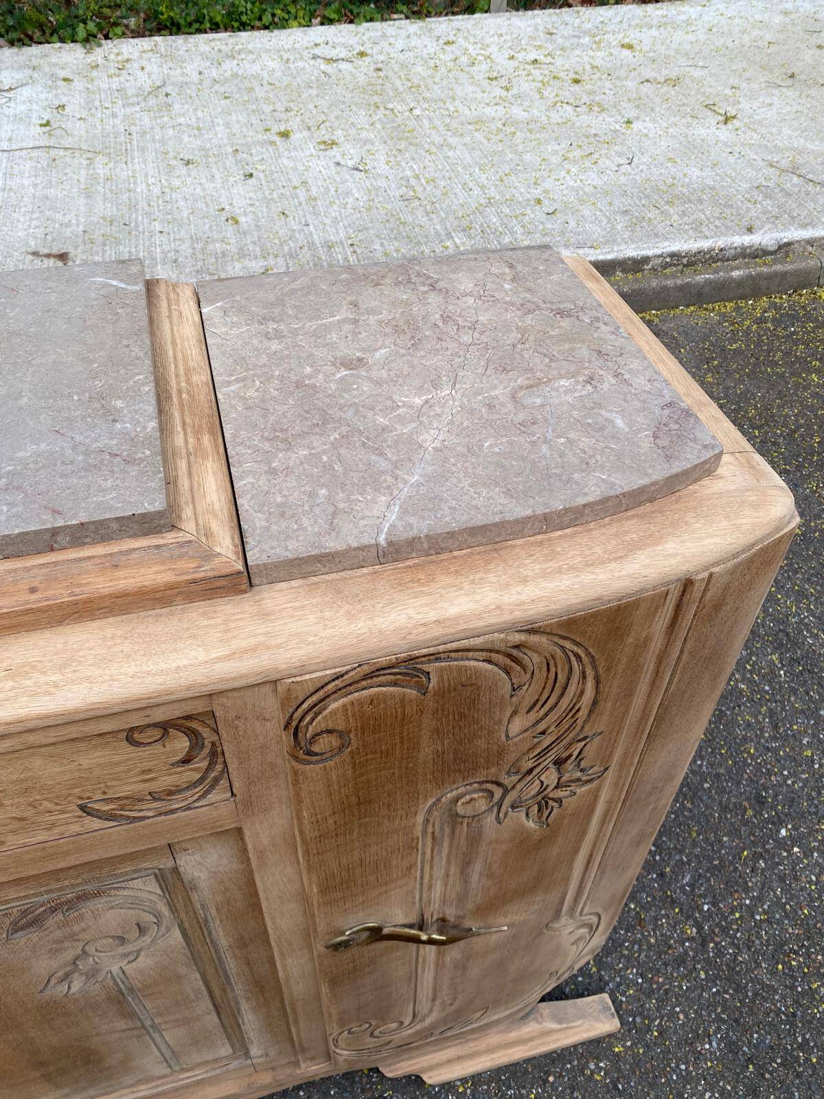 Buffet parisien art déco vintage rénové en bois massif et marbre gris 150cm