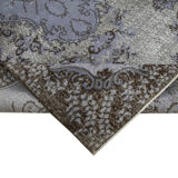 Hand-Knotted Bohemian Turkish 1970s 168 cm x 274 cm Grey Carpet