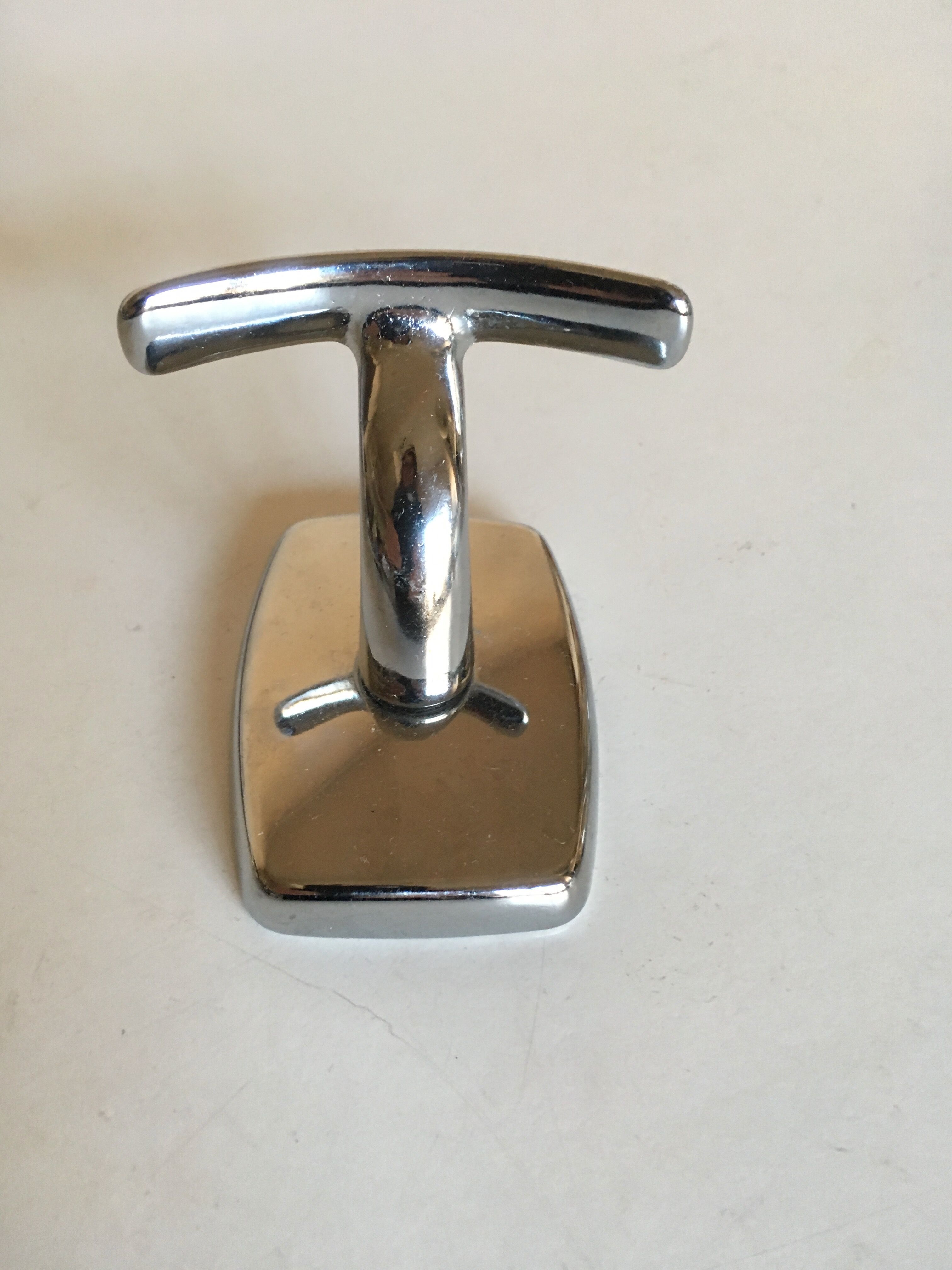 Chromed metal peg
