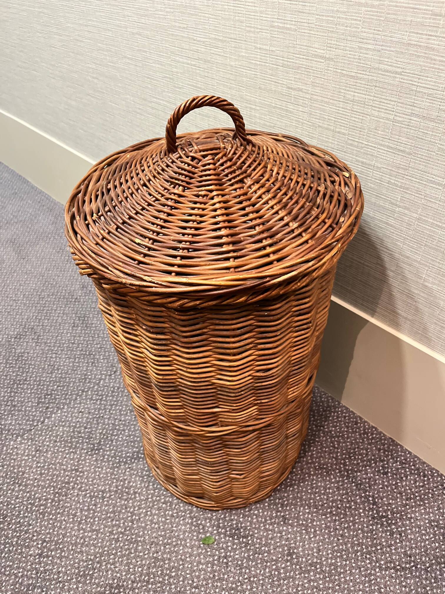 Storage basket