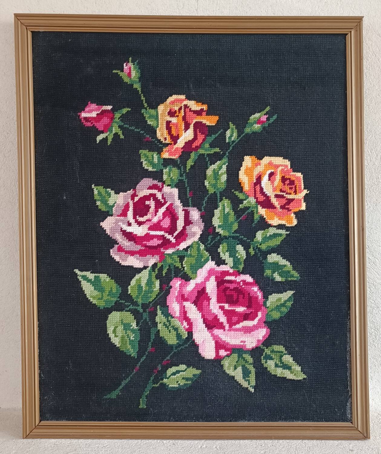 Vintage rose bouquet canvas