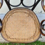 Fauteuil nr 4 produit par Kohn