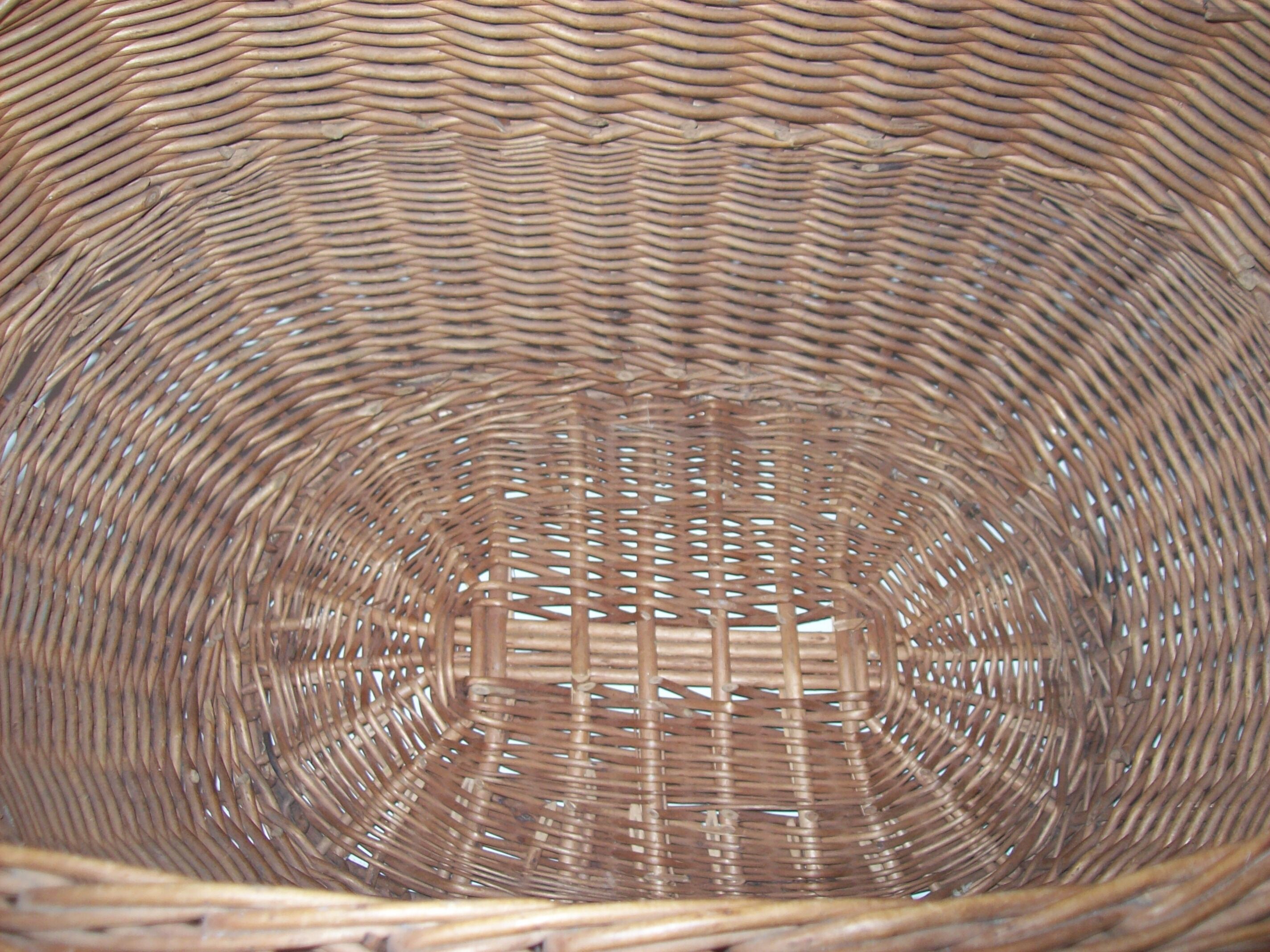 Wicker basket