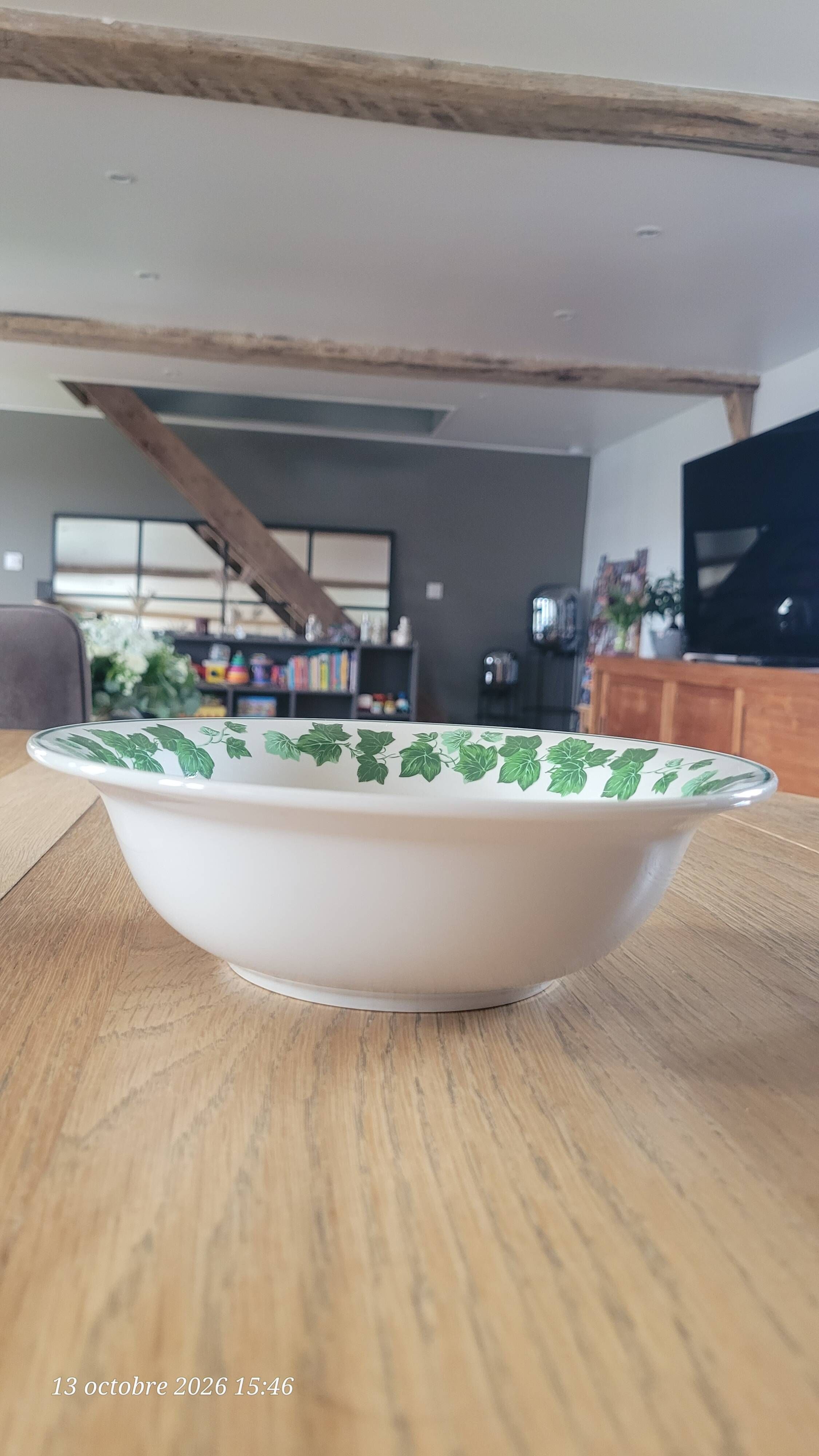 5 dessert plates and their matching bowl (Luciano)