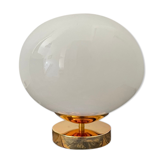 Lampe à poser globe en opaline blanche électrifiée à neuf