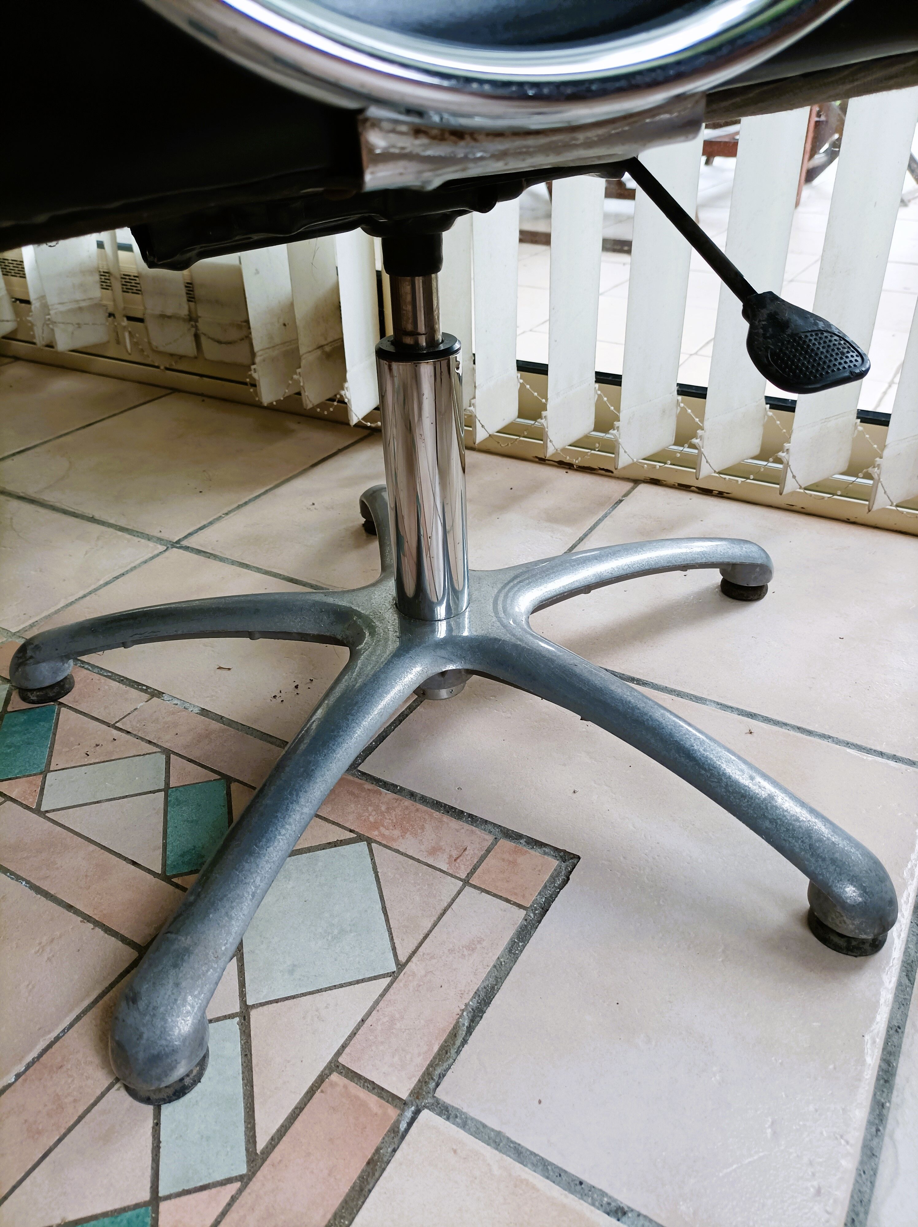 Adjustable armchair 70s