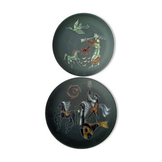 Rare pair of ceramic plates and enamel with mythological decoration. The 50s.