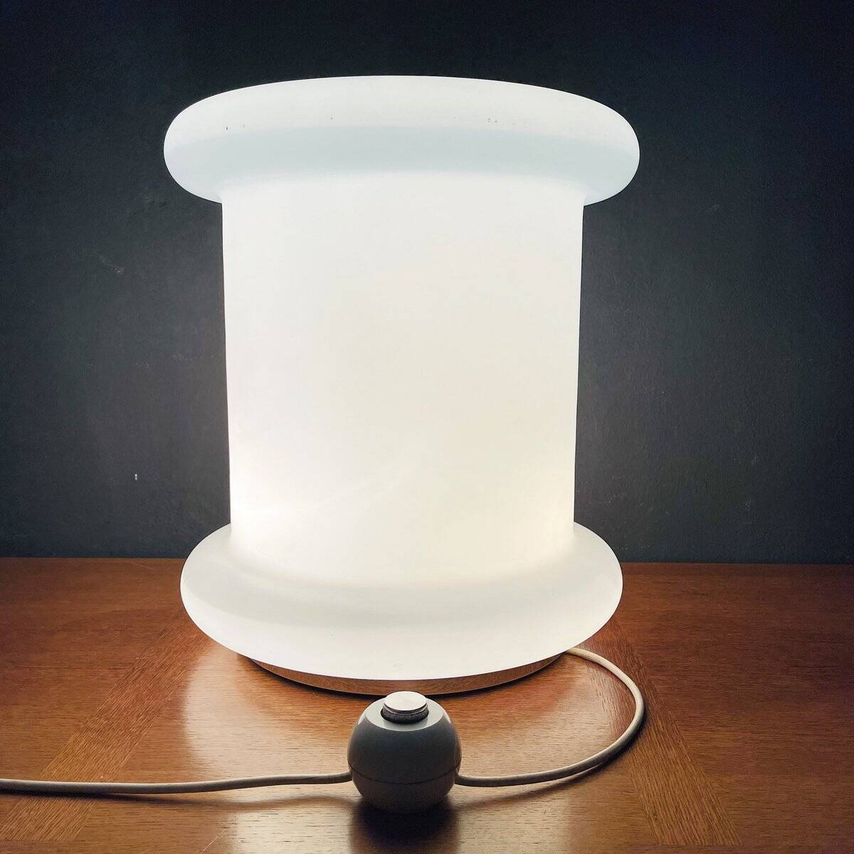 Mid-century floor lamp in white glass, Italy, 1970s.