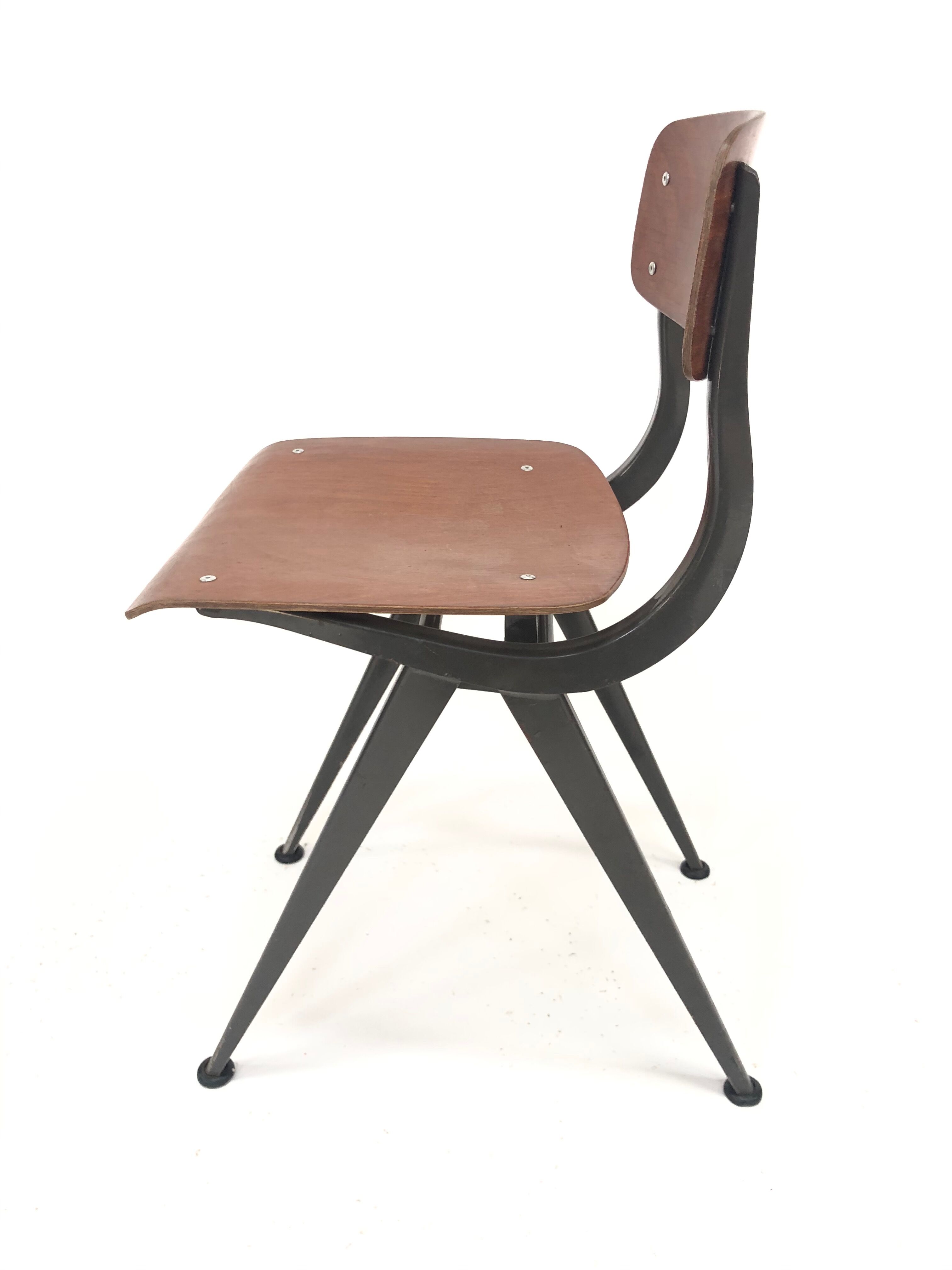 Marko Holland chair