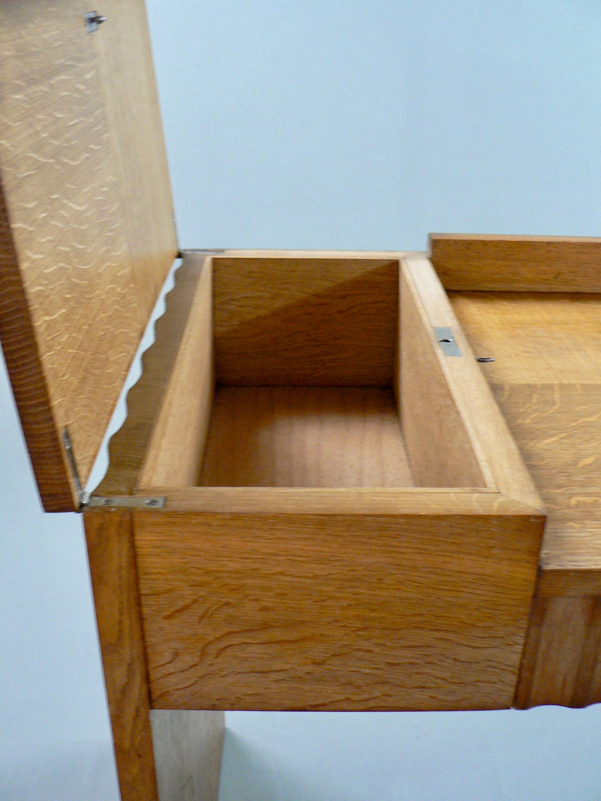 An desk chene peridode reconstruction