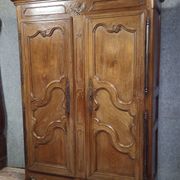 Antique Louis XV wardrobe in solid wood (oak and walnut)
