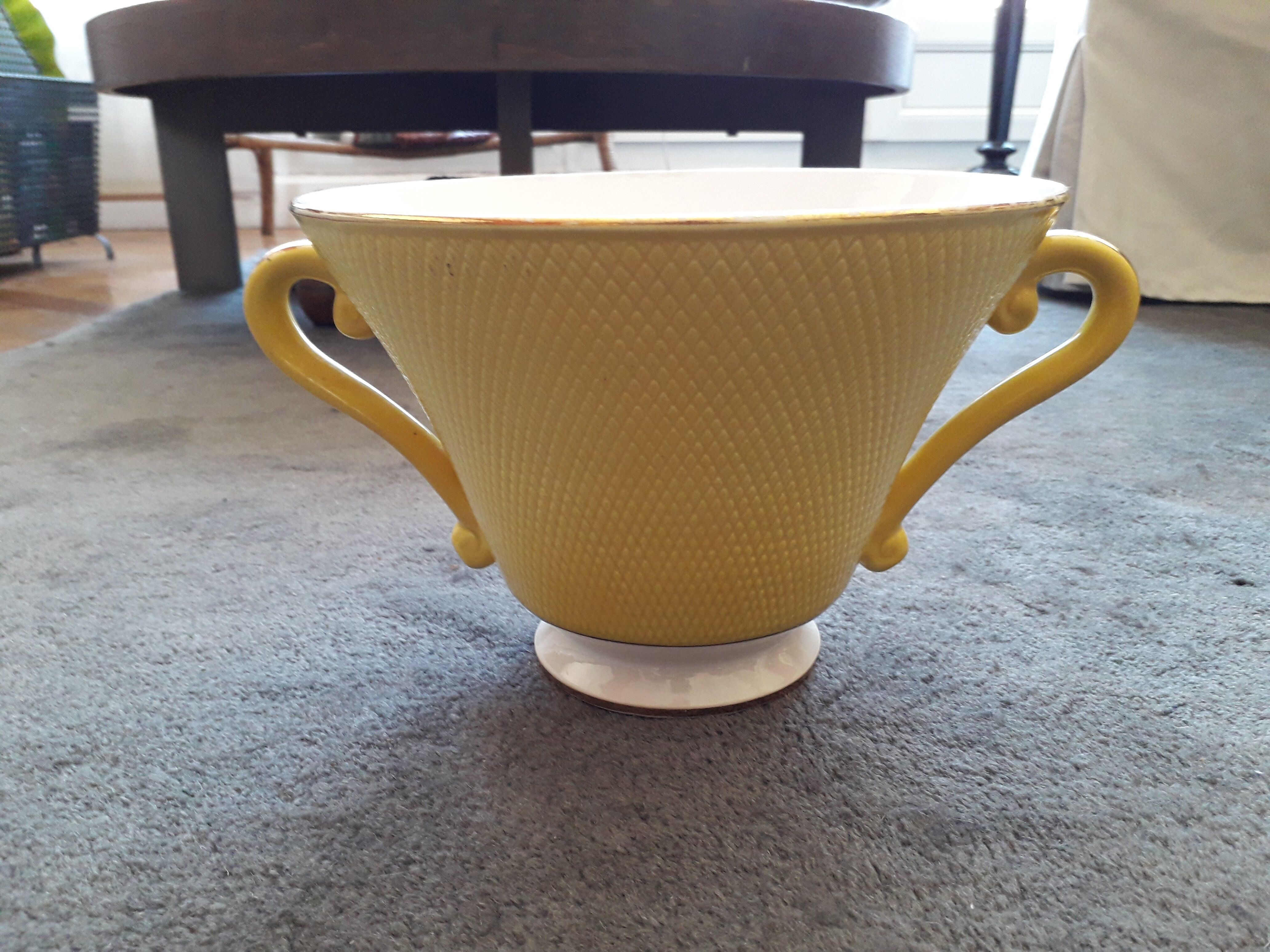 Vintage ceramic signed Salins