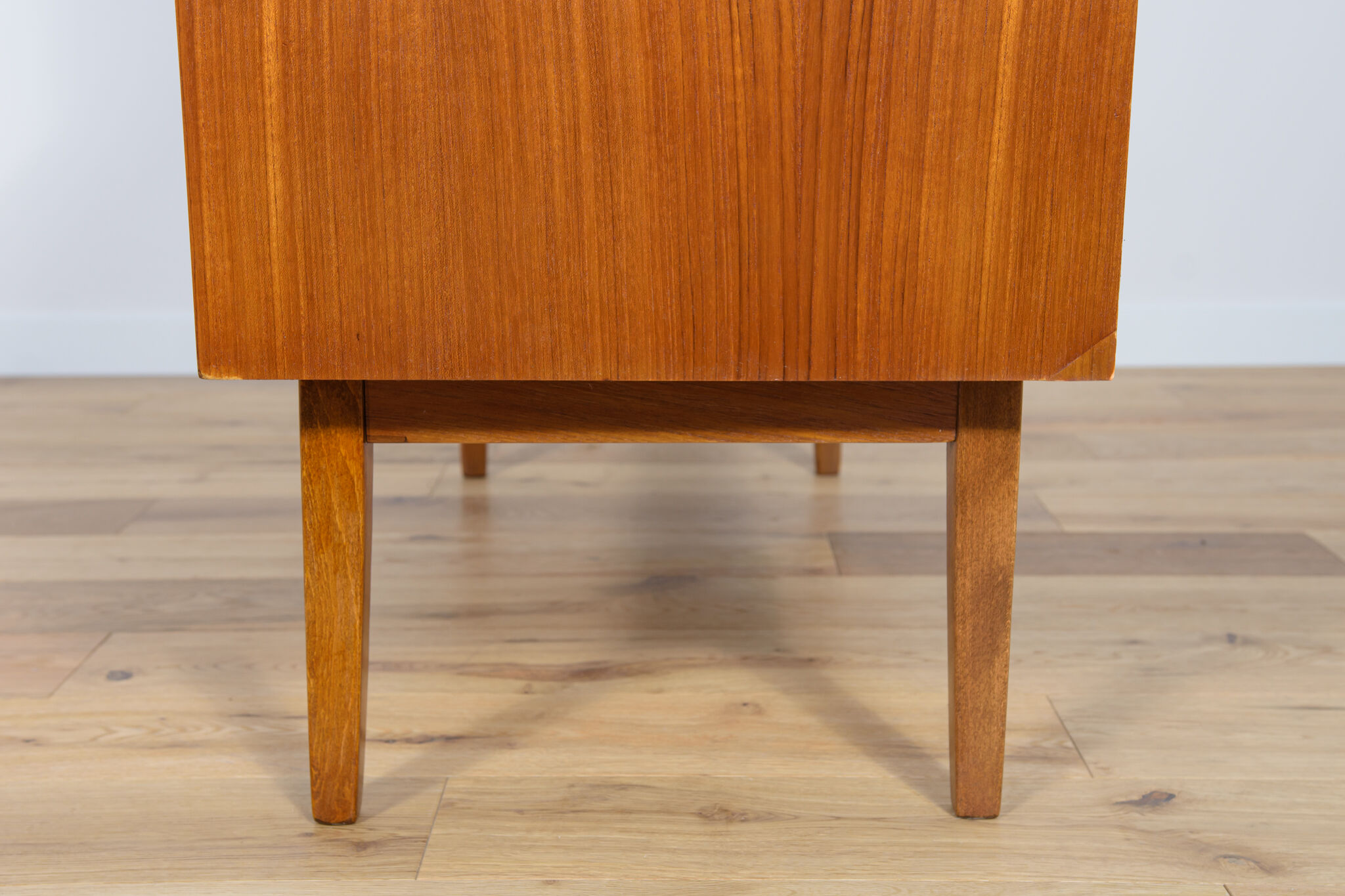 Mid-century teak shelf with pull-out top, 1960s