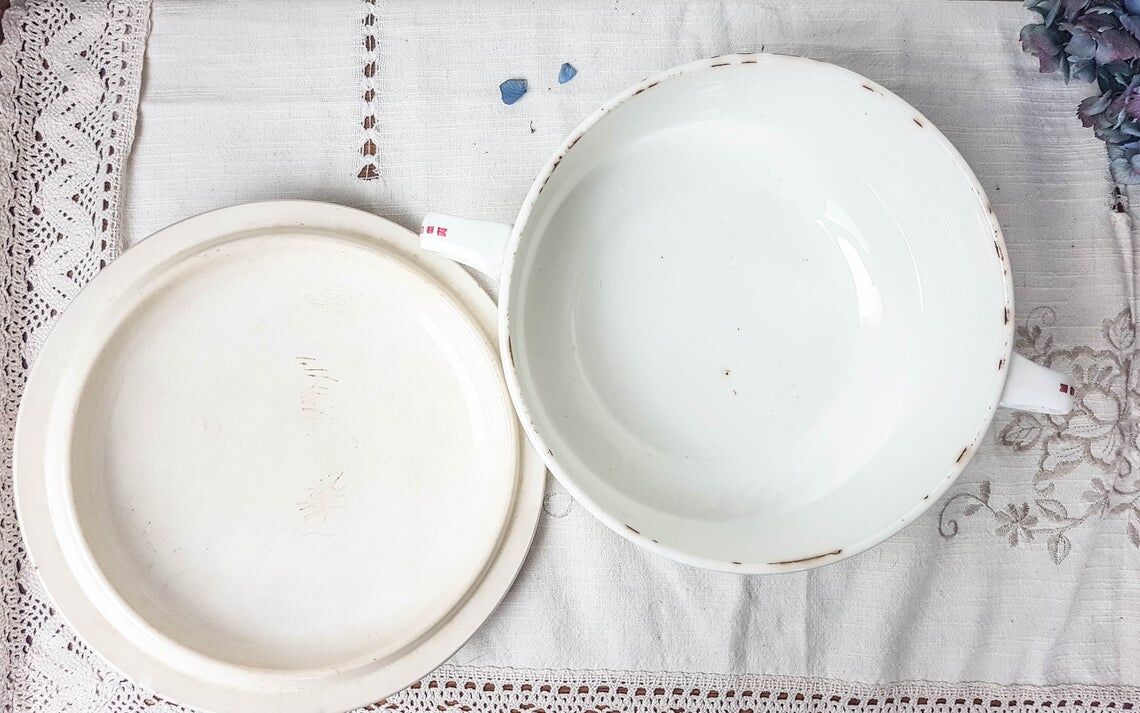 Soupière en faïence Saint Amand