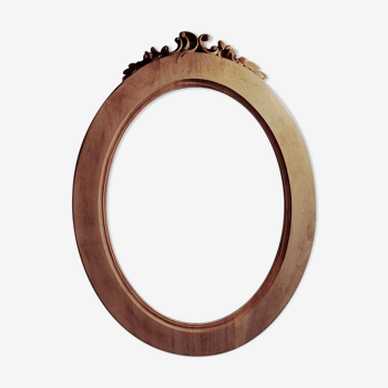 Wooden oval frame