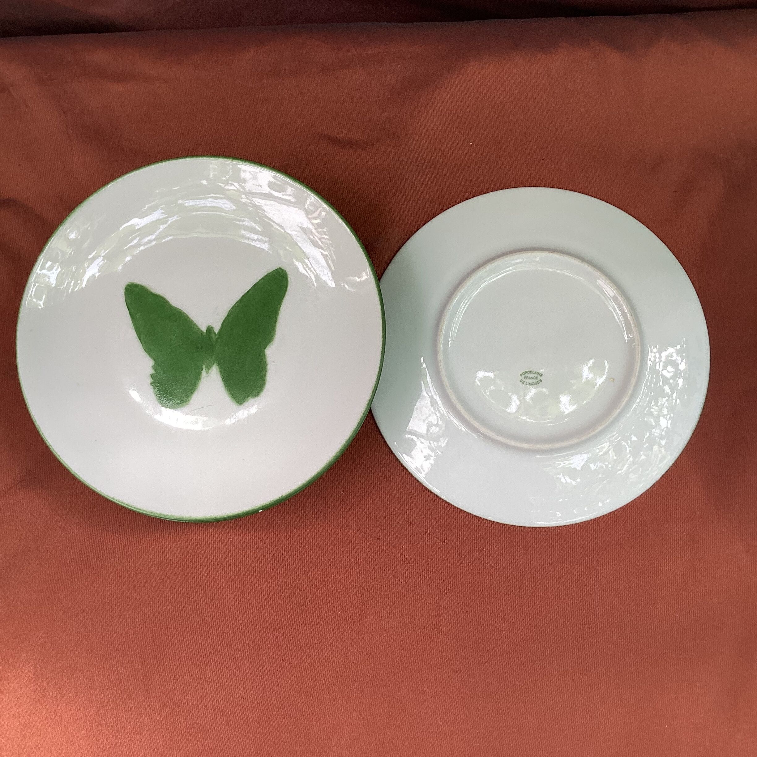 Set of six plates dish dessert in Limoges porcelain dimension: diameter -18,5cm-