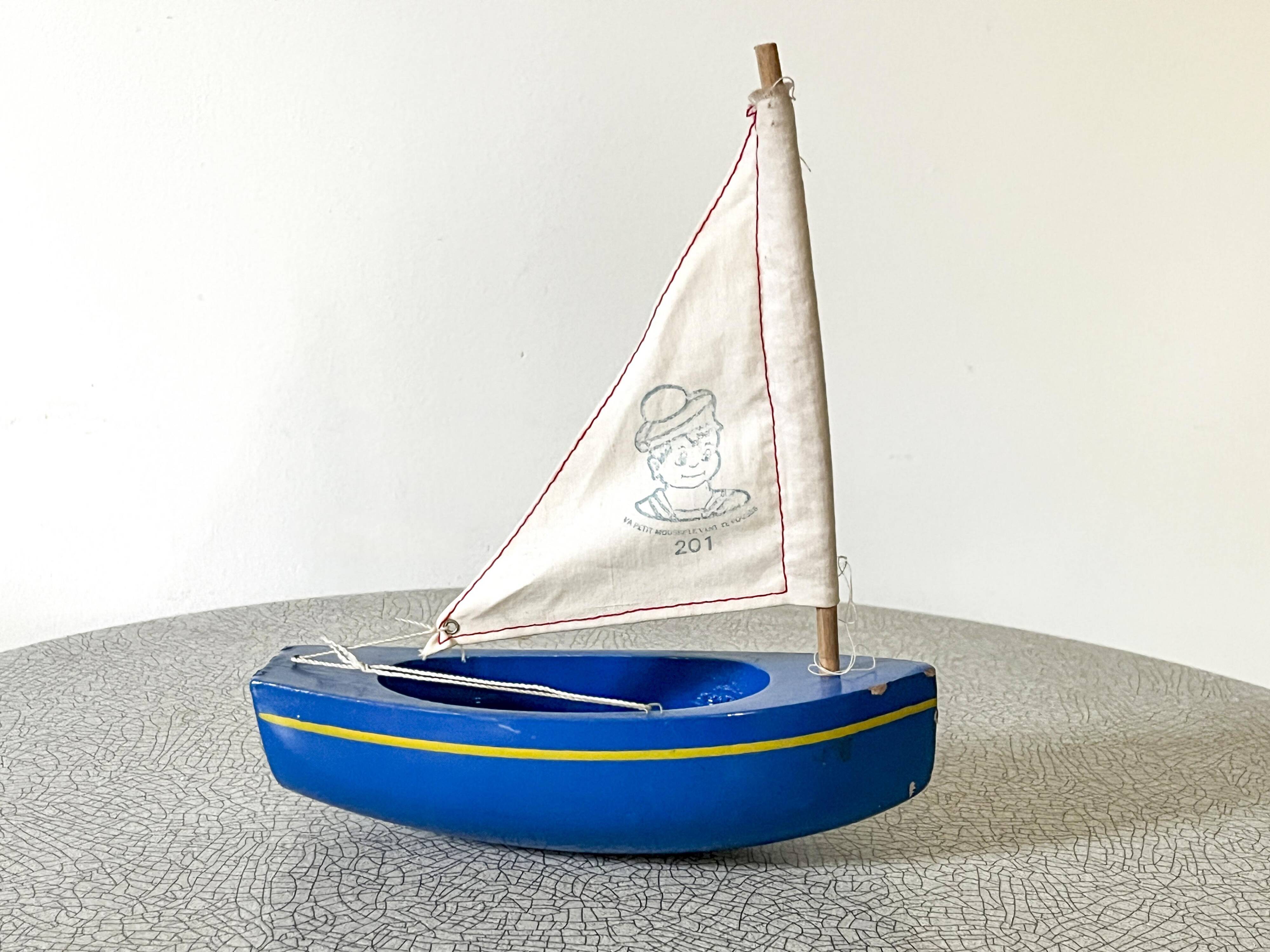 Tirot 201 basin sailboat in wood, French brand.