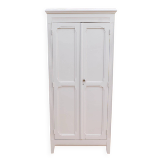 Armoire parisienne