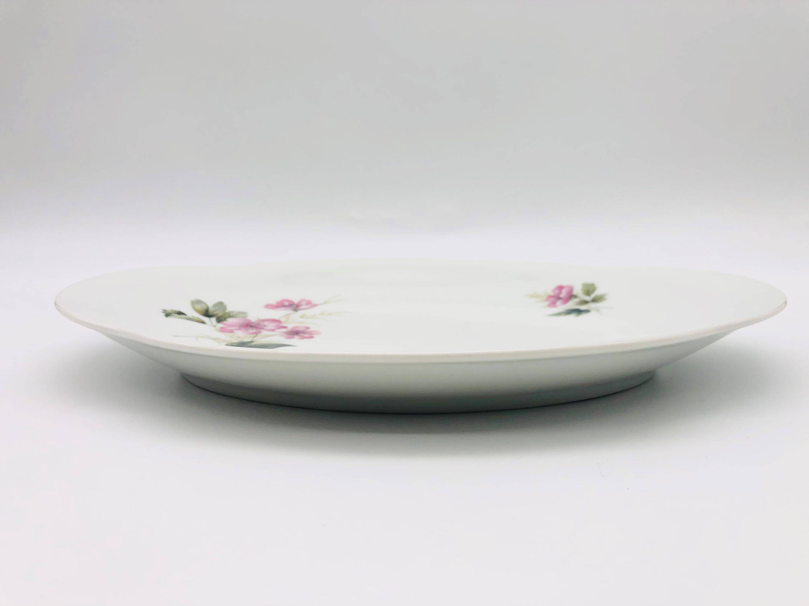 Oval serving dish in Limoges porcelain, Chastagner