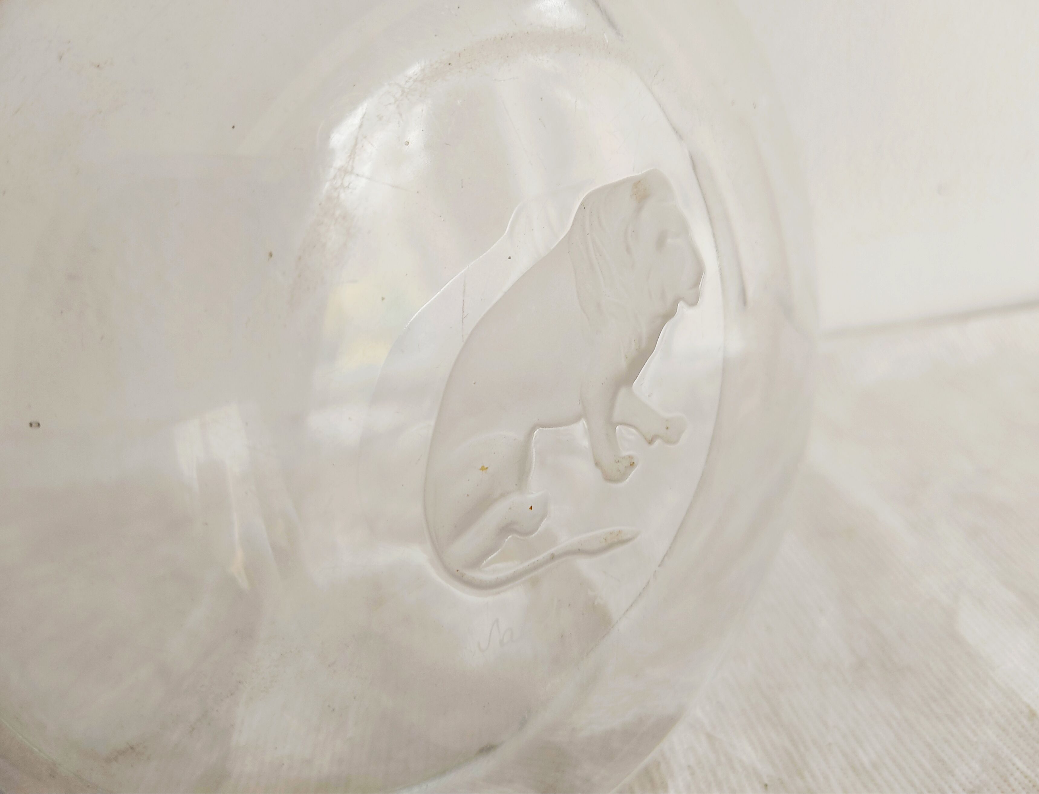 Crystal lion ashtray Val Saint Lambert