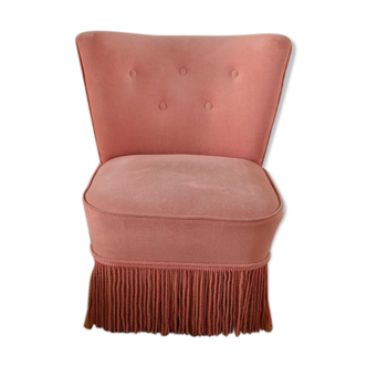 Powder pink cocktail armchair with fringes