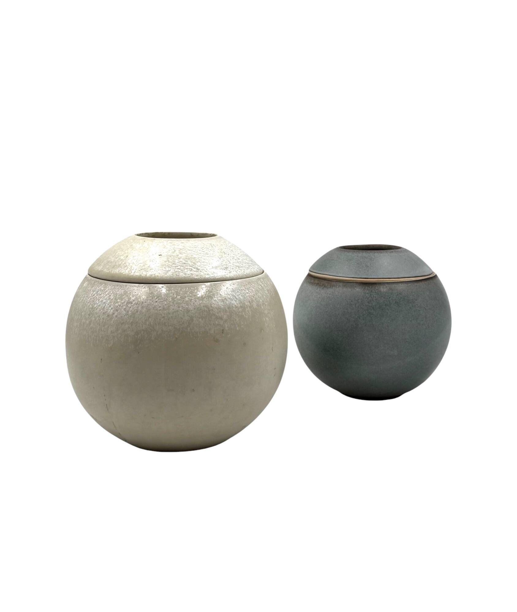 Mid-century Modern set of 2 gres vases, Franco Bucci Italy ca. 1960