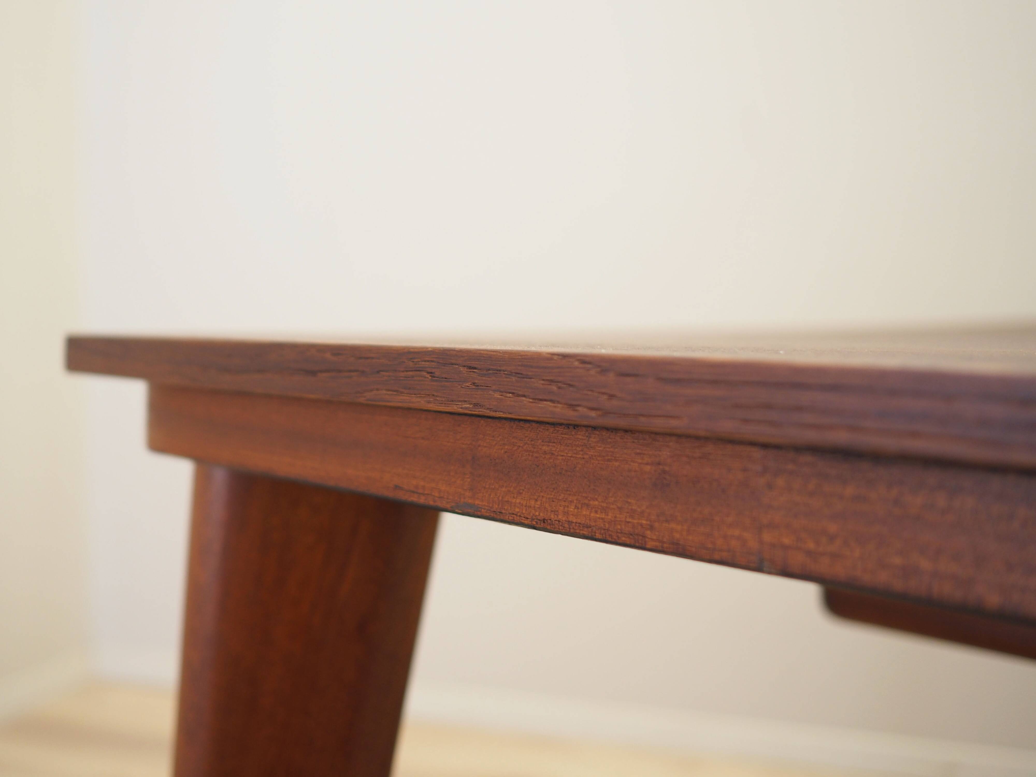 Oak desk, Italian design, 1970s, production: Italy