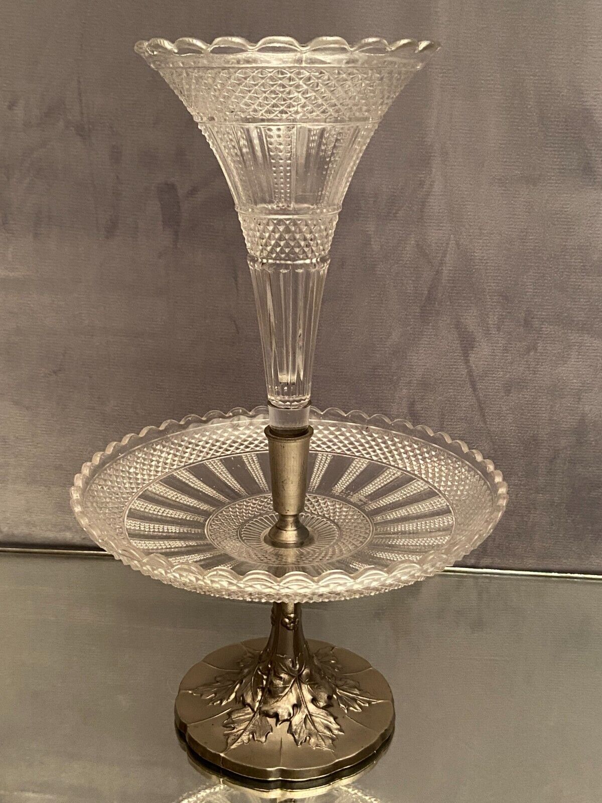 Centerpiece cup enhanced vase cornet crystal Val Saint Lambert late nineteenth