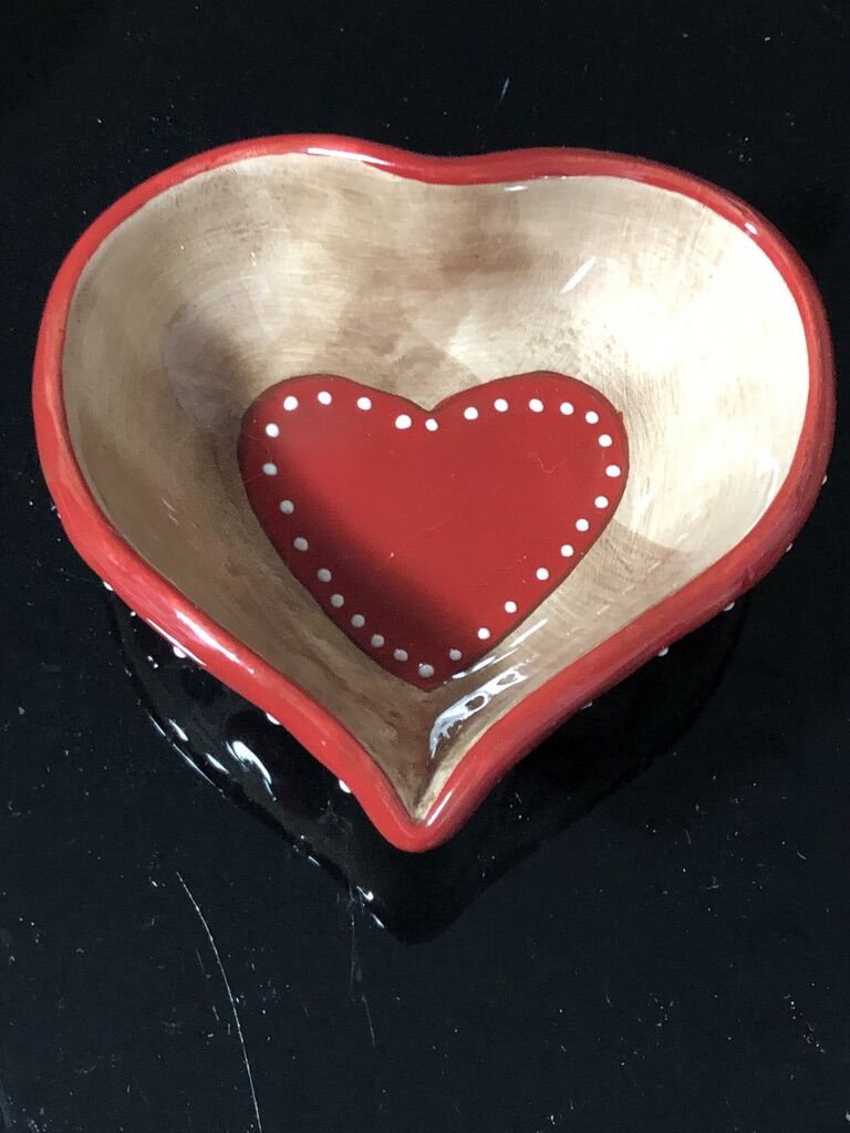 6 heart-shaped ramekins