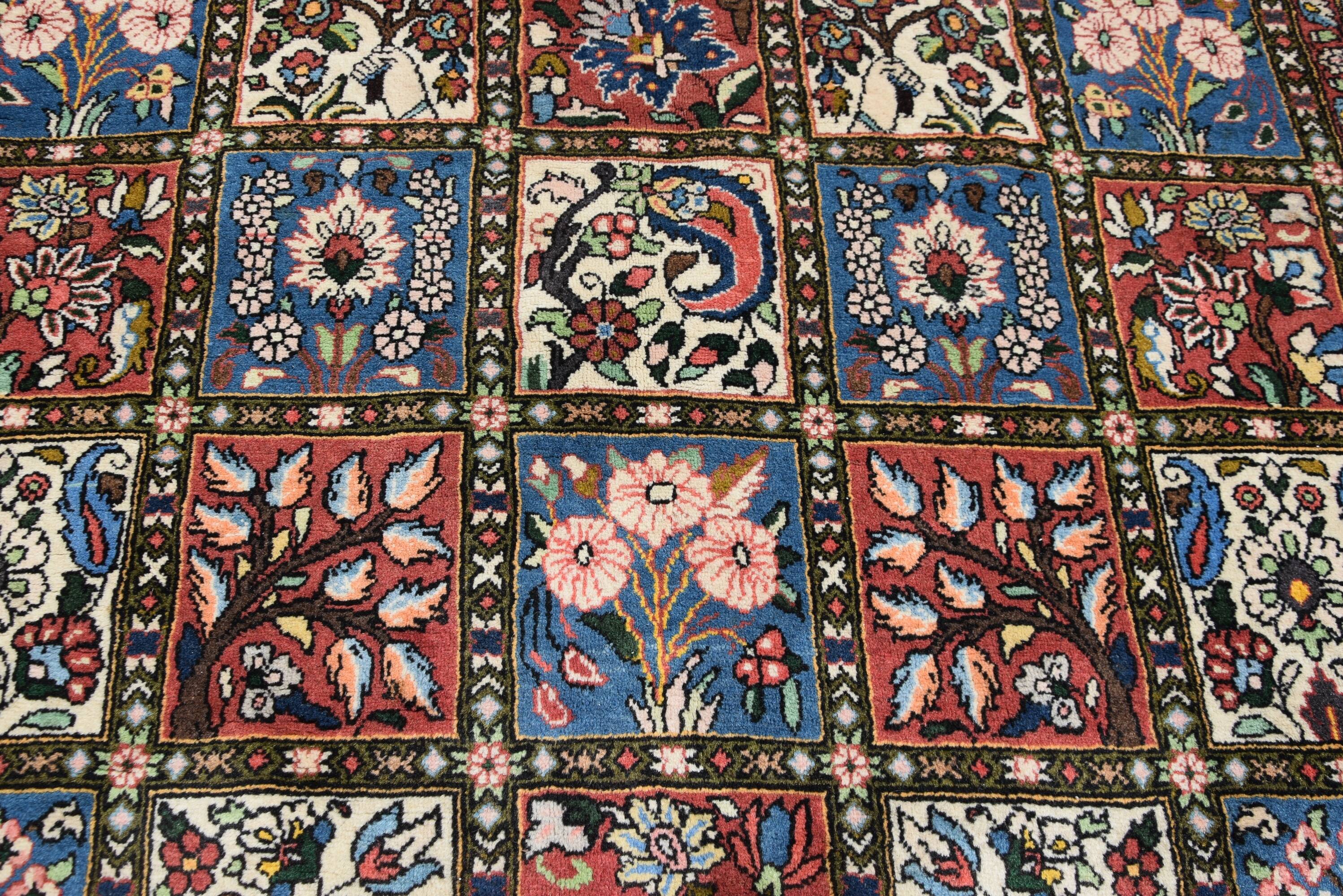 Oriental Persian Rug Iran Bakthiar Chaleshotor: 1.60 X 2.40 Meters