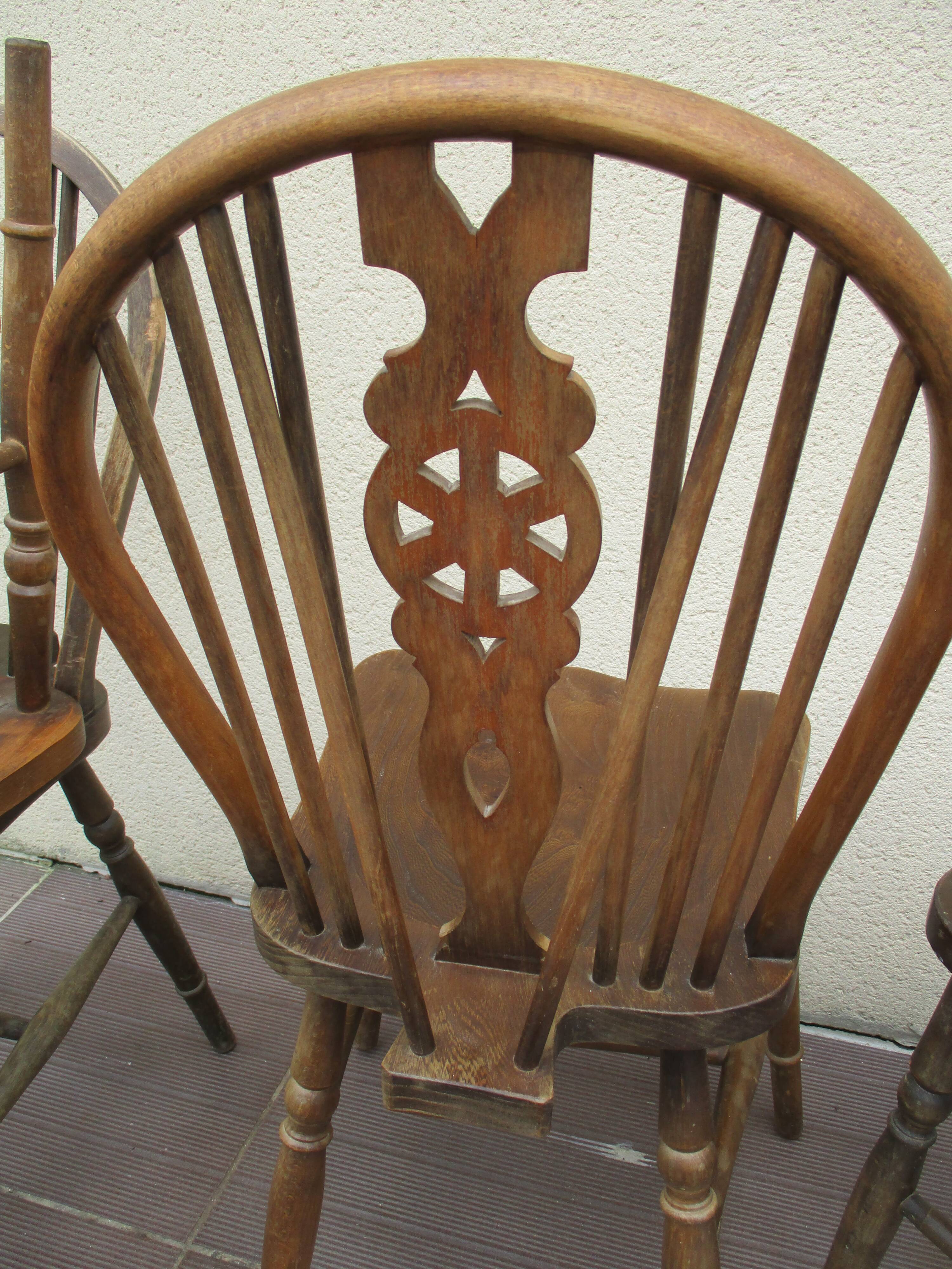 Lot 4 arcol scandianve windsor chairs