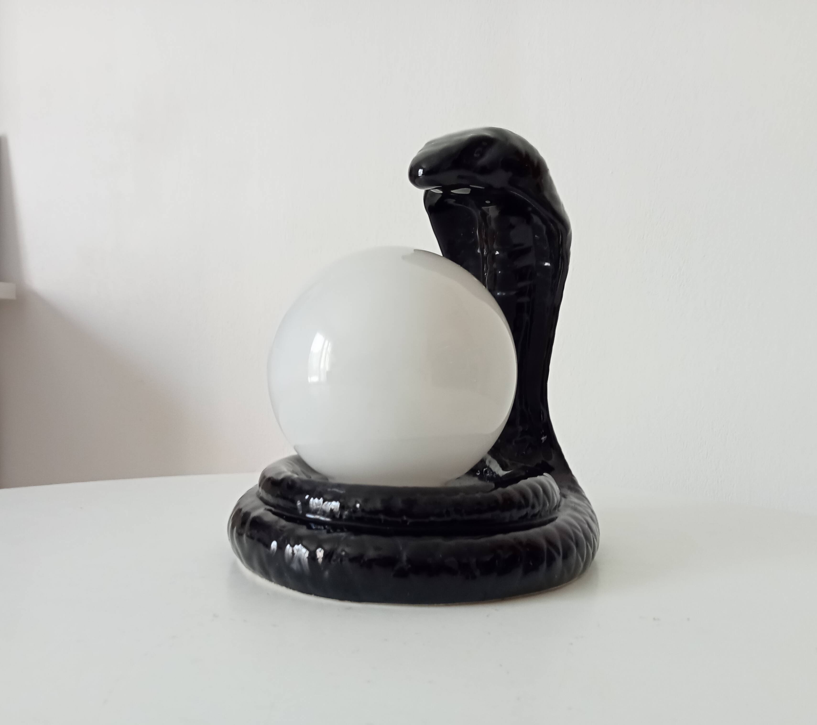 Vintage Italian Cobra lamp from the 70s