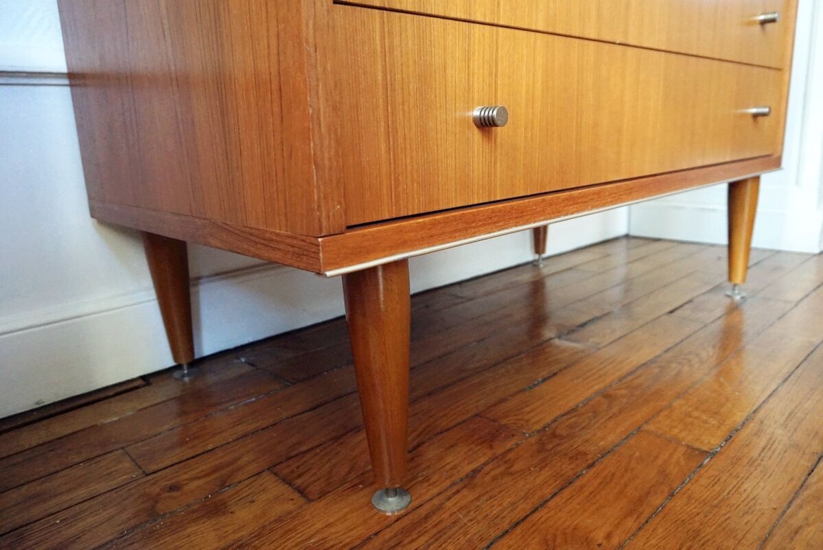 Beautiful vintage chest of drawers 3 drawers