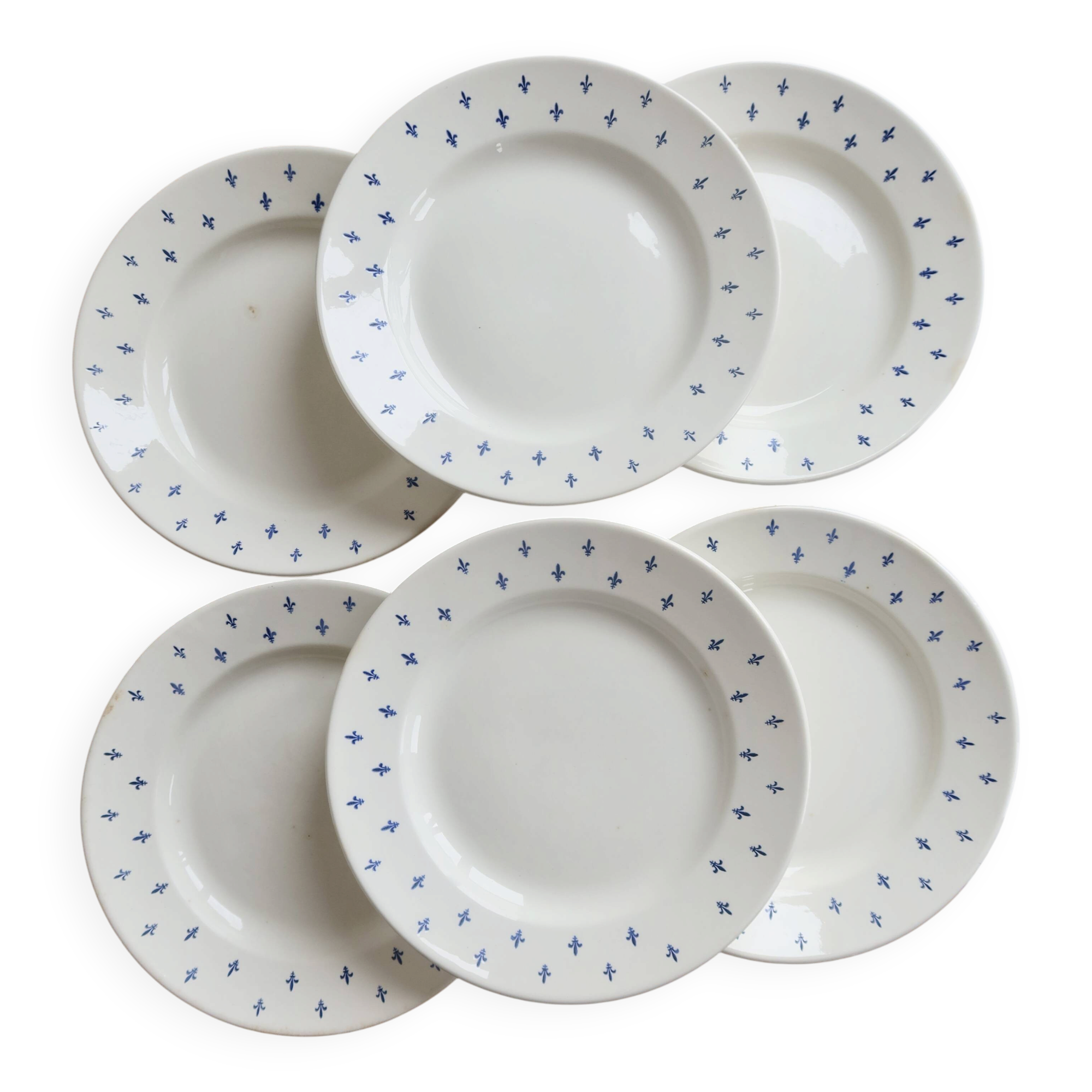 6 vintage white earthenware dinner plates – blue fleur-de-lis decoration